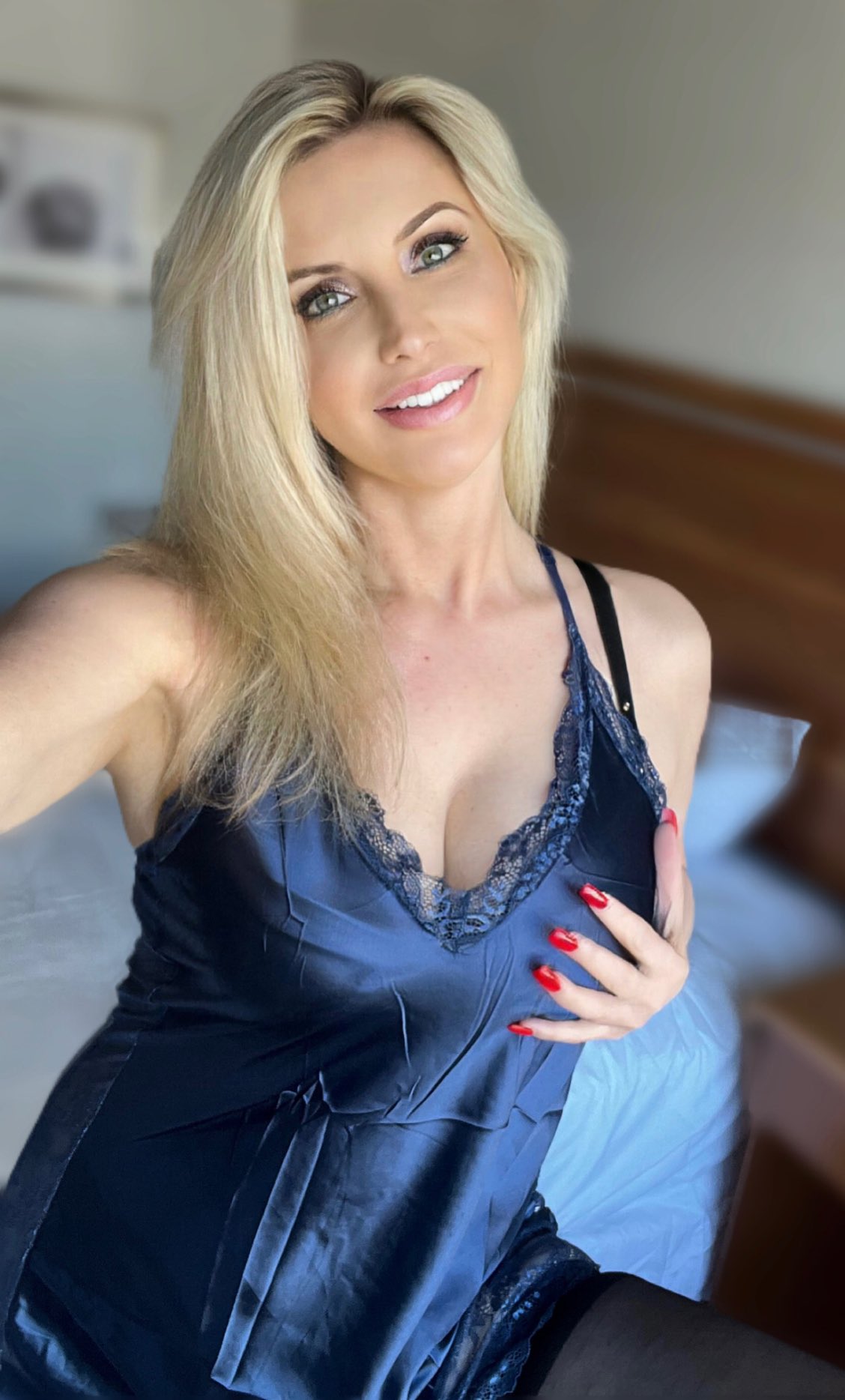 Radhika Jaipur Independent Escorts = Call Girls Service In 