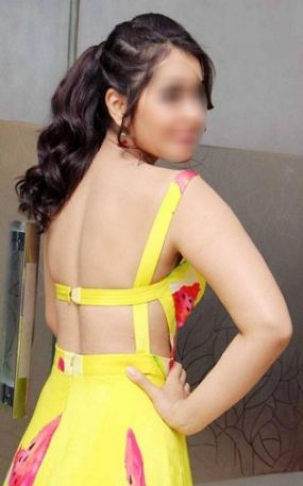 Call Girls in Ahmedabad – Cheap & Best with Real Photos