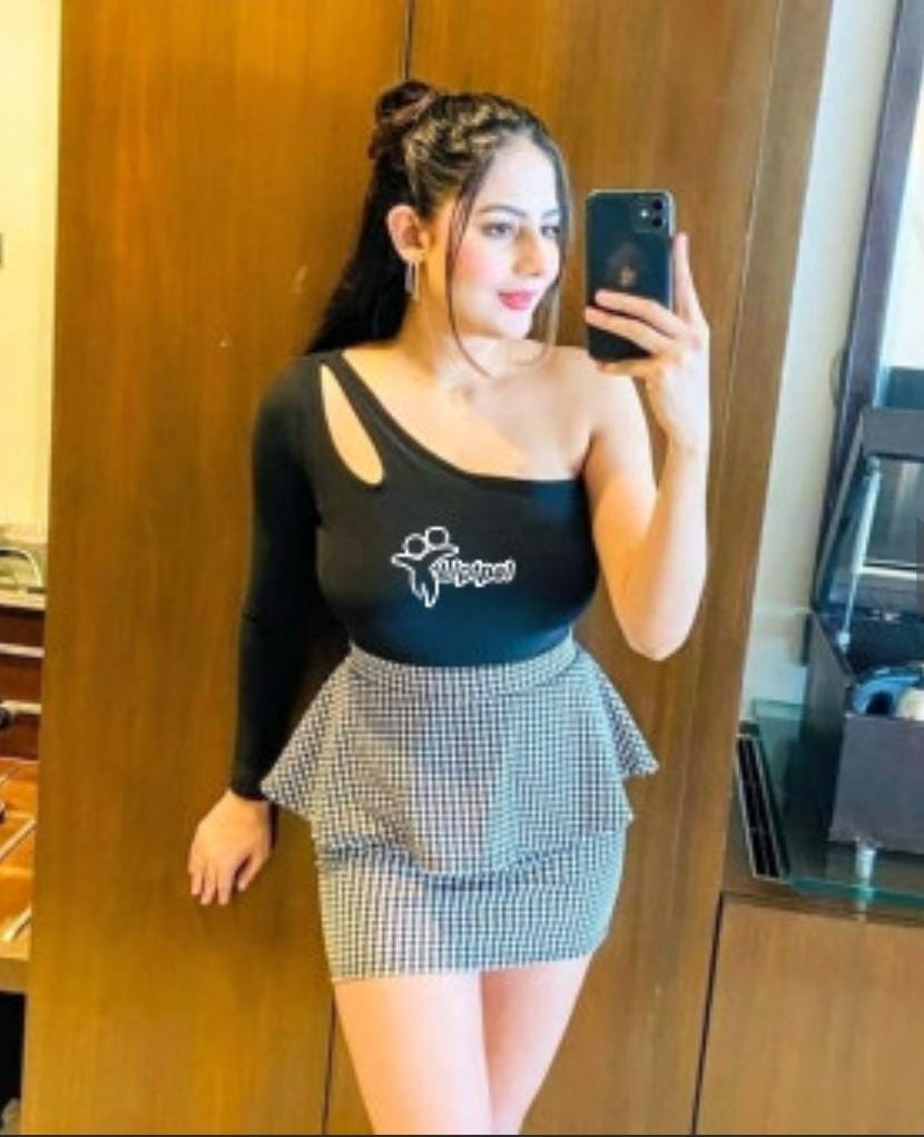 VIP top model star service available all area genuine college girls