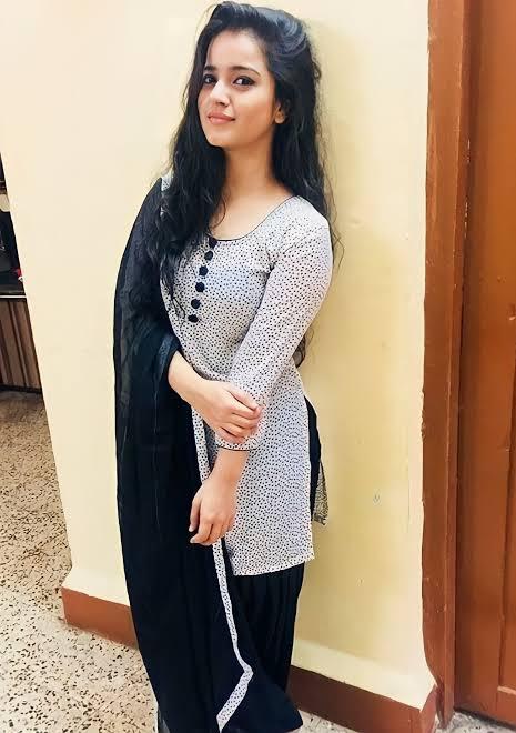 Hyderabad best call girl service hotel and home service available