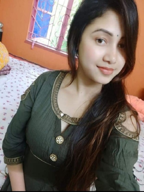 CASH ON DELIVERY PRIYA INDIPENDENT CALL GIRL HAND CASH