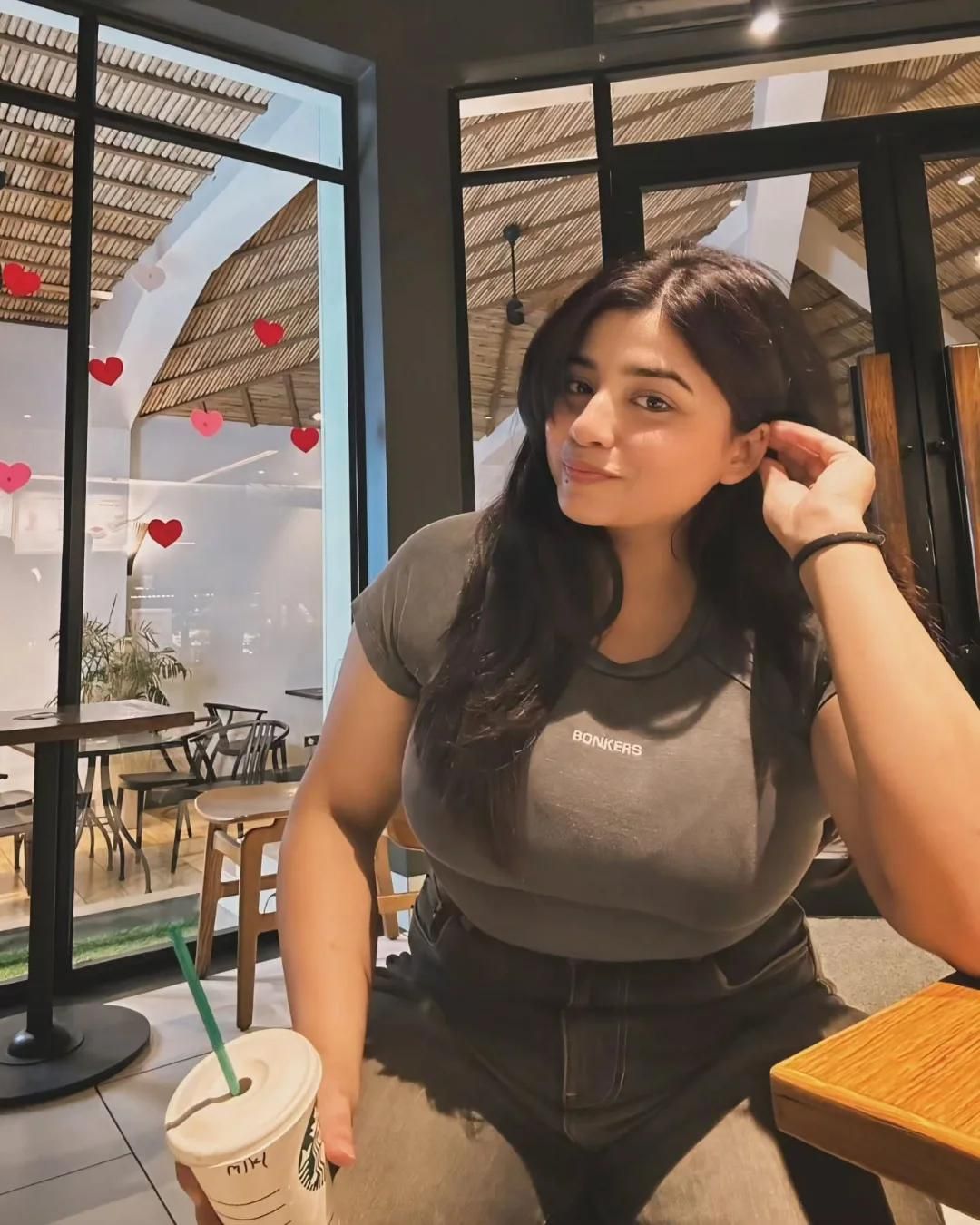 VASHI NAVI MUMBAI TODAY  BEST COST HIGH PROFILE INDEPENDENT CALL GIRL