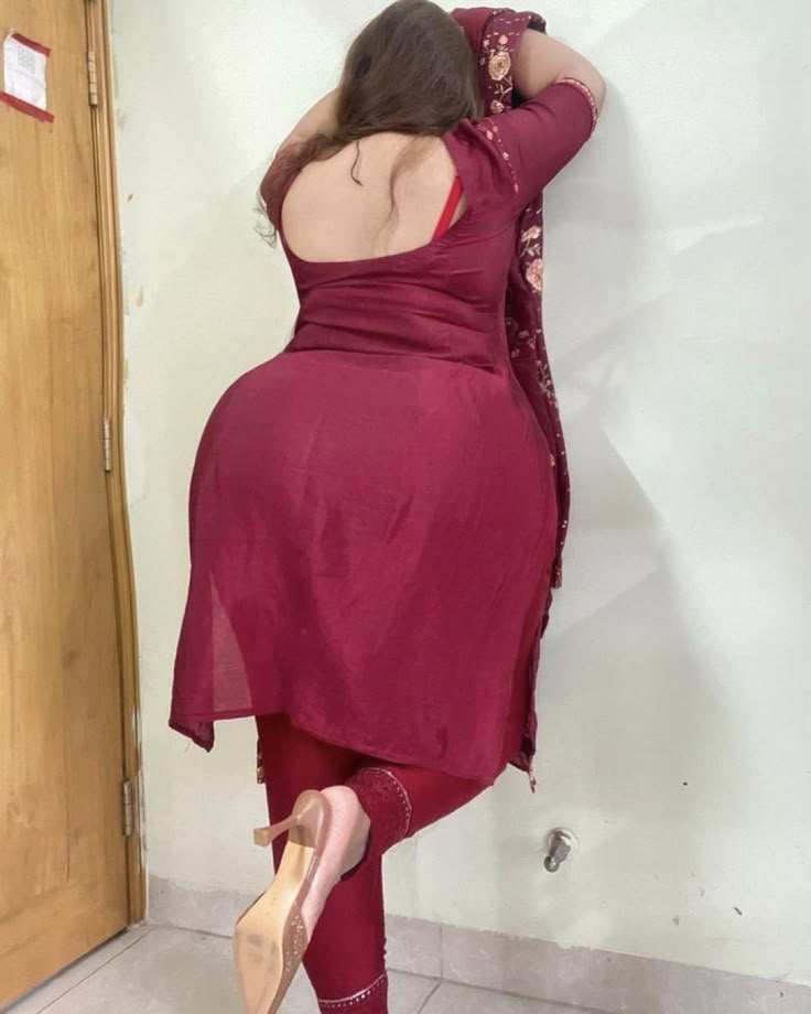 NEHA ESCORT SERVICE CASH PAYMENT