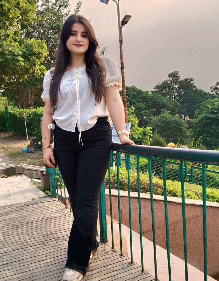 Bhopal all area available full hand cash payment available  into 