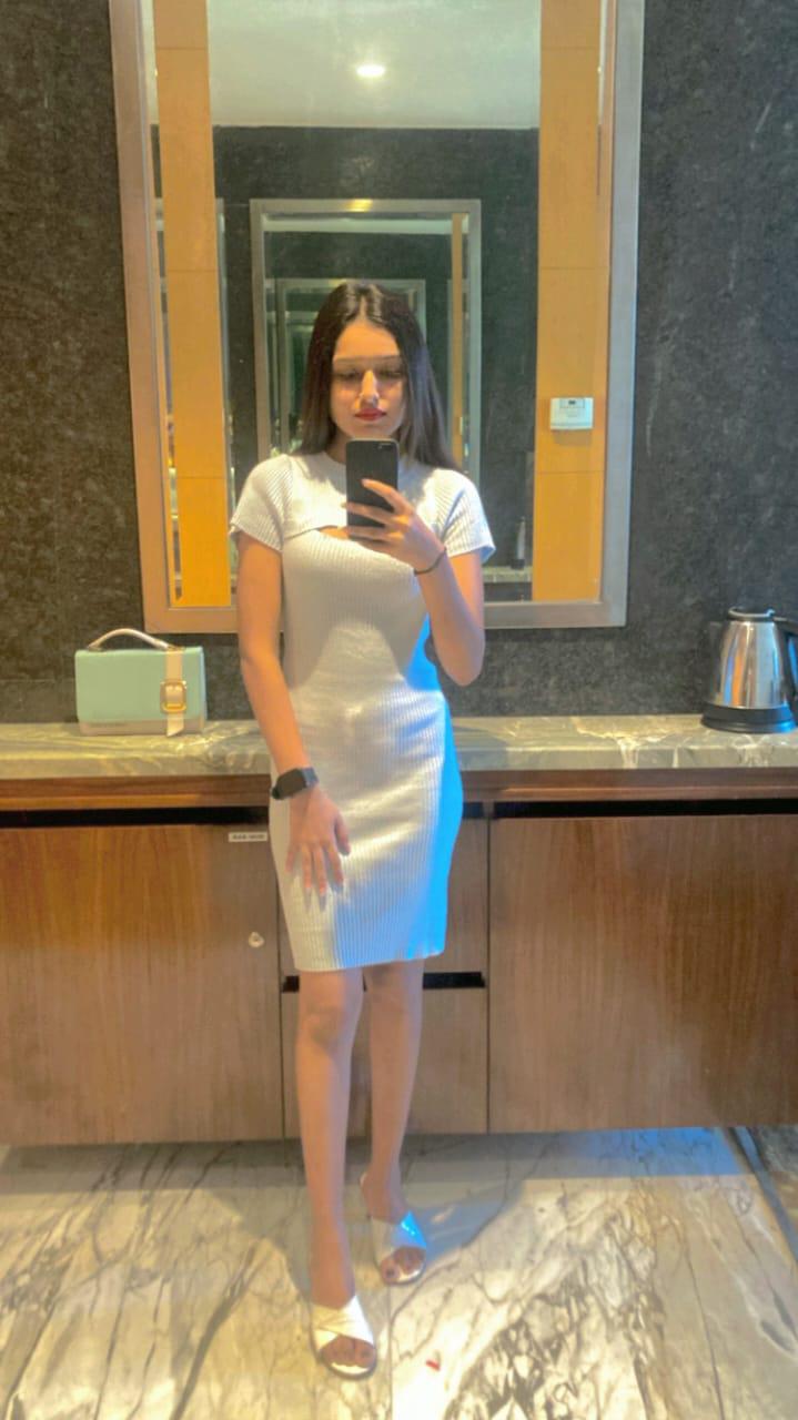 No Advance  Dairect hand cash payment escort service bangalore