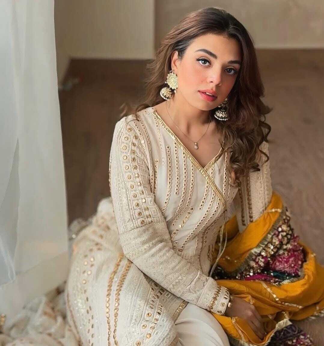 Kanpur Escorts, x Cash Pay, Premier Kanpur Call Girls