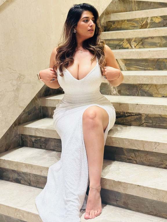 Looking for trusted Call Girls in Kanpur? Ankitarana.com brings you premium escorts Kanpur