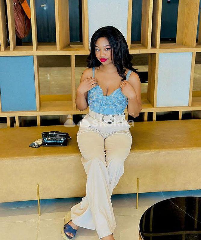 HOT CURVY AFRICAN GIRL,NICE BOOBS & WET PUSSY WANT TO FUCK HARD