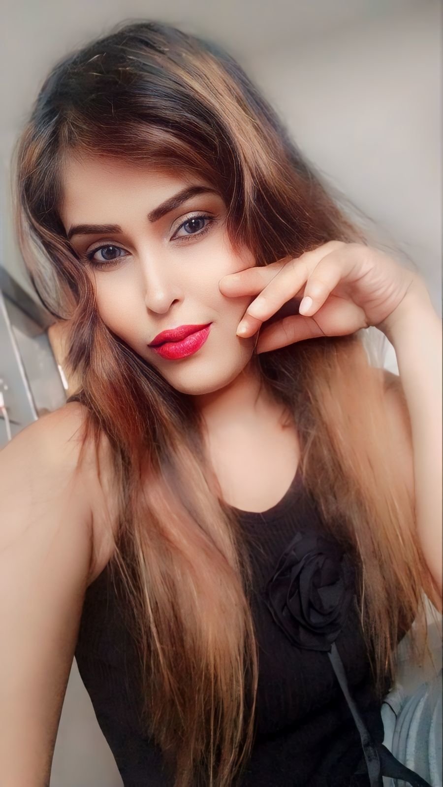 Hand to hand cash payment genuine escort service