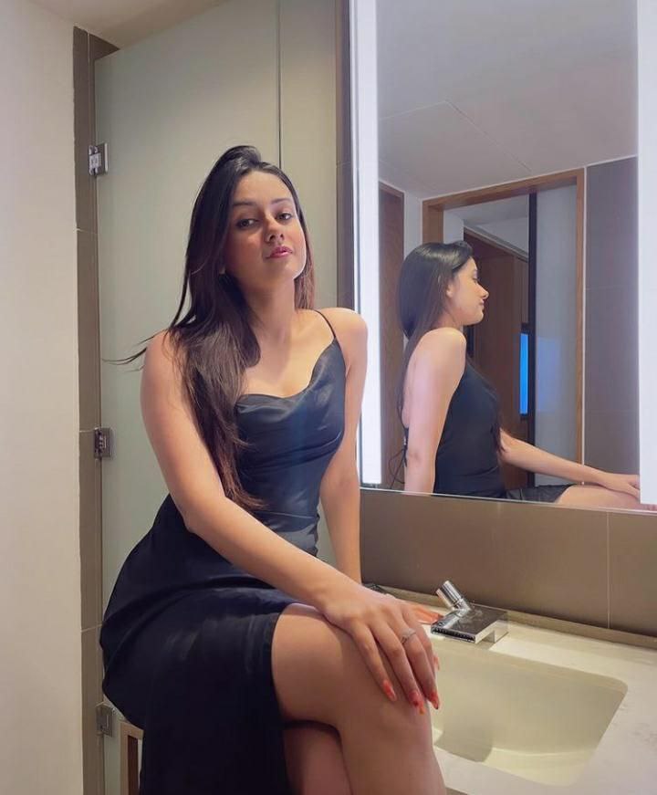 Independence high profile girls available in room service