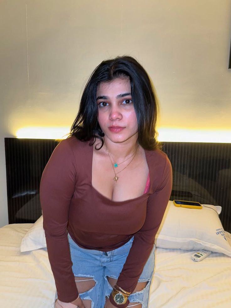 Myself ronika best independent VIP genuine and trustable service safe location Hot figure gairl in Ahmedabad
