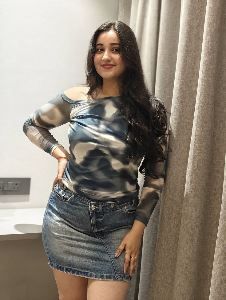 Myself ronika best independent VIP genuine and trustable service safe location Hot figure gairl in Ahmedabad