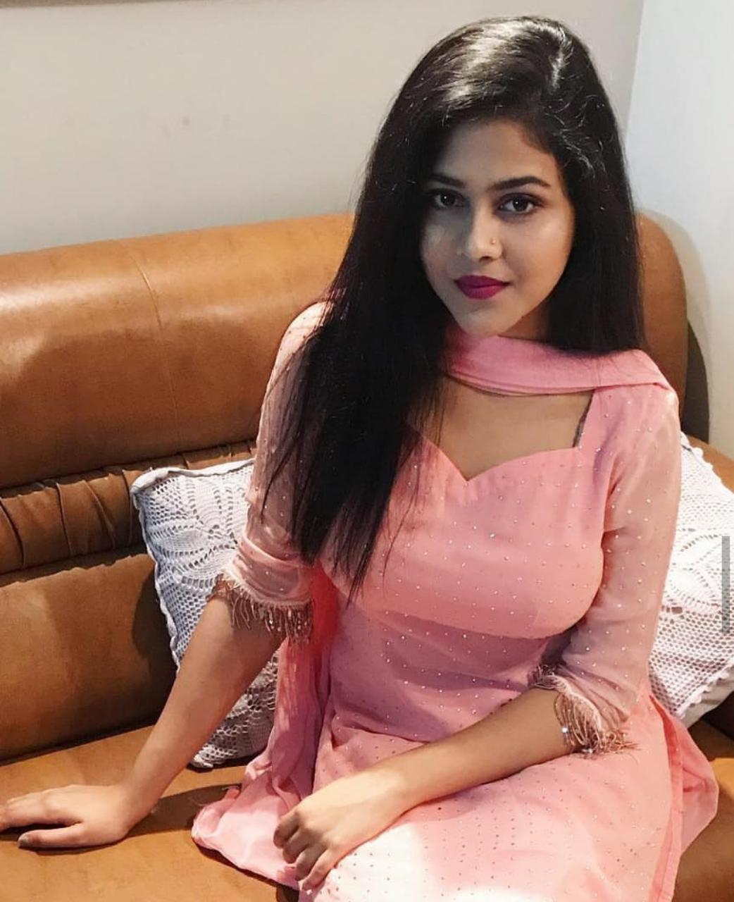 Kannur niyti Best call girl service in low price and high profile girl available hotel and home services available
