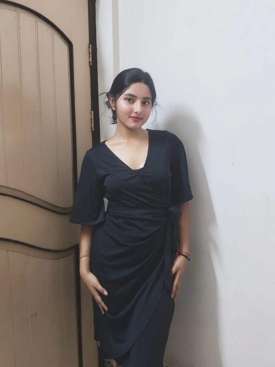 WAKAD BEST CALL GIRLS HOUSE WIFE HOTEL and HOME SERVICE