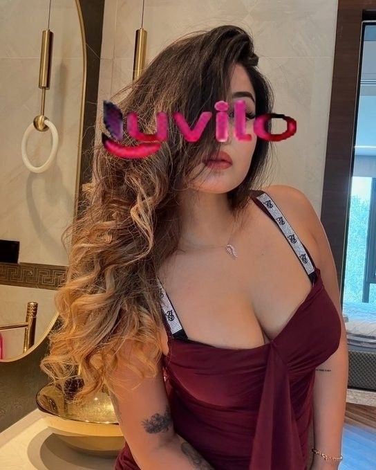 Myself ronika best independent VIP genuine and trustable service safe location Hot figure gairl in Ahmedabad