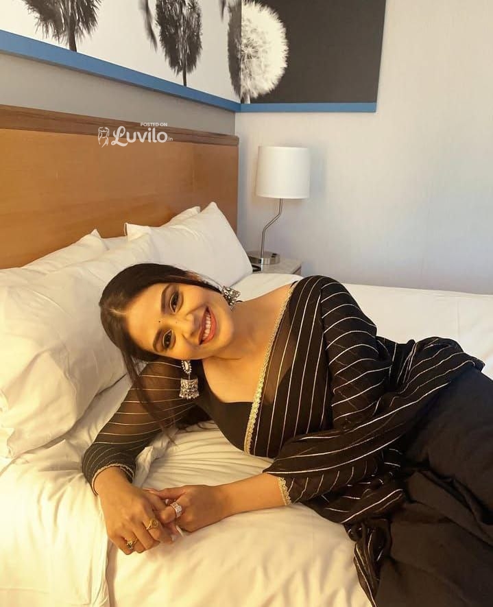 Manimajra  best VIP genuine high profile girls available in  hour call me now