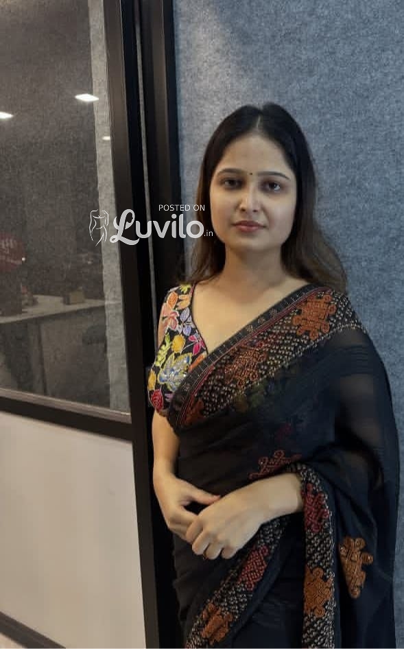 Myself Divya banglore college girl and house wife available  he